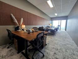 Labrador Tower (D5), Office #632494151